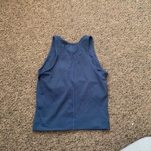 Everlane performance tank